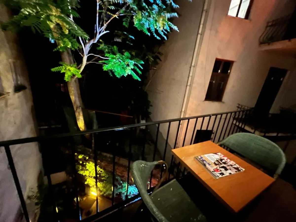 Klein Cihangir Pera Suites اسطنبول تركيا