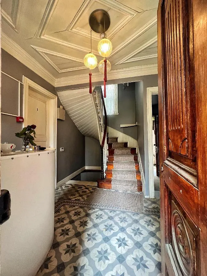 Klein Cihangir Pera Suites اسطنبول